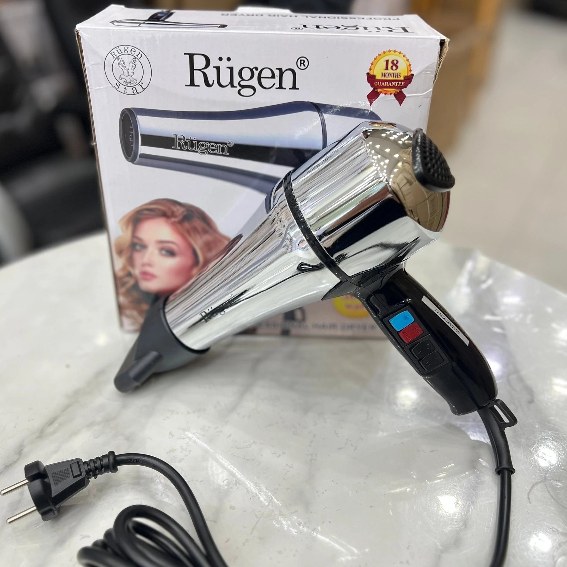 سشوار حرفه ای روگن مدل RU-1710 با موتور توربو و باد سرد